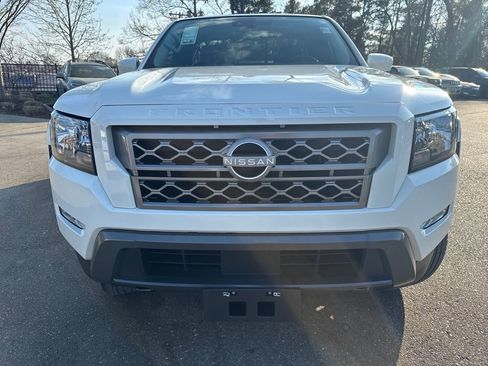 Certified 2024 Nissan Frontier SV w/ SV Convenience Package image 35