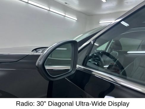 Used 2024 Buick Envision Avenir AWD/4WD image 18