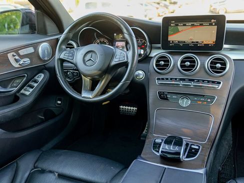 Used 2018 Mercedes-Benz C 300 4MATIC Sedan image 40