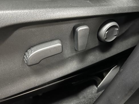 Used 2023 Subaru Forester Limited image 11