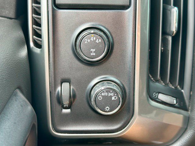 Used 2019 Chevrolet Silverado 2500 LT AWD/4WD image 32