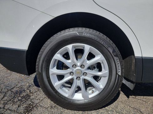 Used 2021 Chevrolet Equinox LT FWD image 27