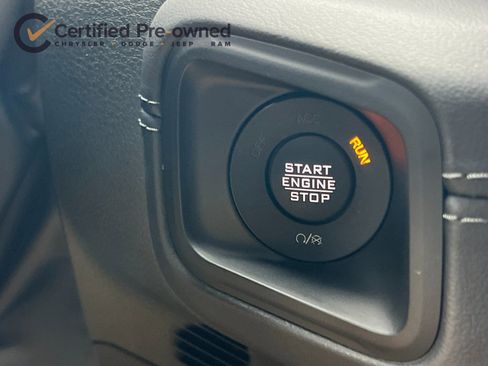 Certified 2025 Jeep Wrangler Unlimited Sahara w/ Safety Group AWD/4WD image 23