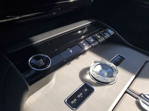 New 2025 Lincoln Navigator L Reserve AWD/4WD image 31