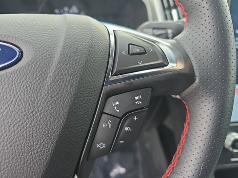 Used 2024 Ford Edge ST-Line image 19