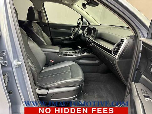 Used 2024 Kia Sorento S FWD image 22