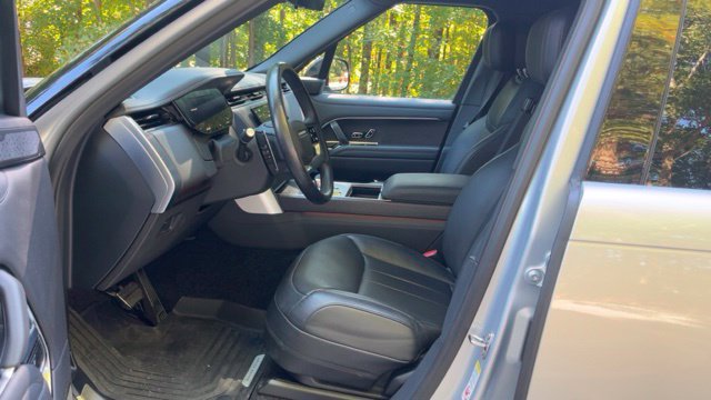 Used 2025 Land Rover Range Rover Autobiography AWD/4WD image 5