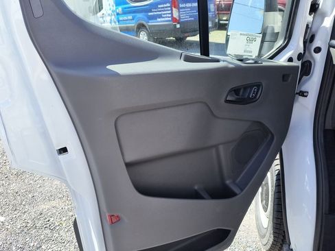 New 2025 Ford Transit 250 Low Roof RWD image 20