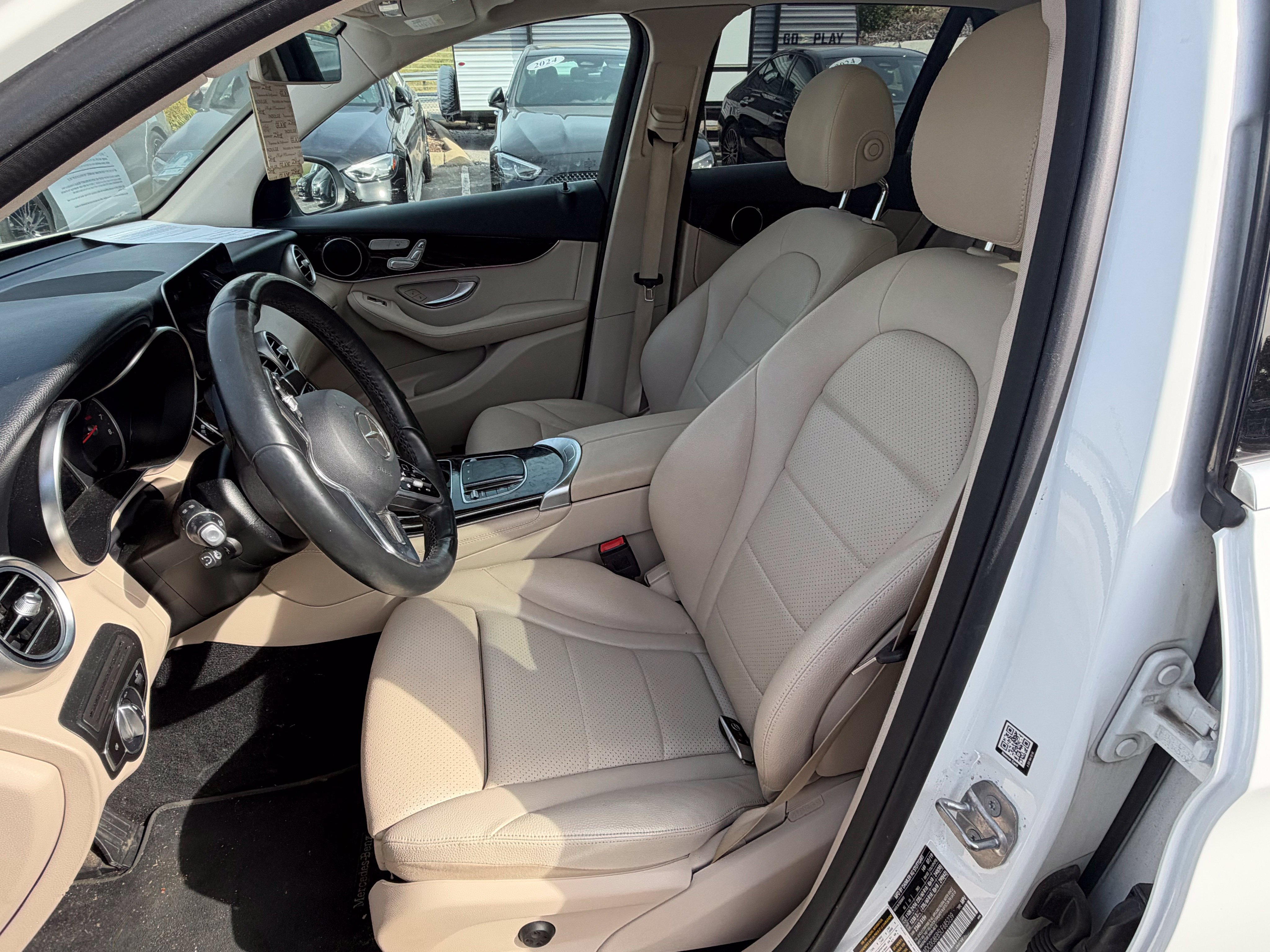 Used 2020 Mercedes-Benz GLC 300 4MATIC image 7
