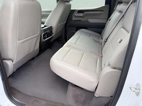 Used 2023 GMC Sierra 1500 SLT w/ SLT Premium Package image 32