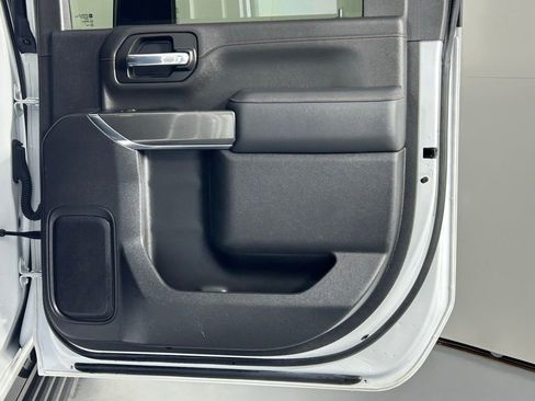 Used 2023 GMC Sierra 3500 AT4 image 13