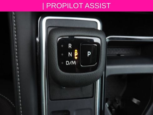 Certified 2026 Nissan Pathfinder SL FWD image 24