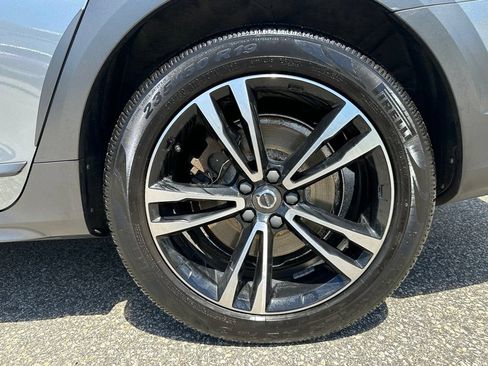 Used 2019 Volvo V90 T5 Cross Country AWD/4WD image 16