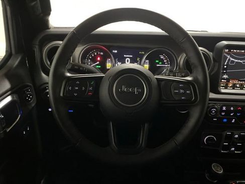 Used 2023 Jeep Wrangler Unlimited w/ Sun & Screen Package AWD/4WD image 11