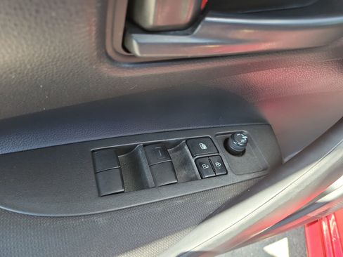 Used 2022 Toyota Corolla LE w/ LE Convenience Package FWD image 25