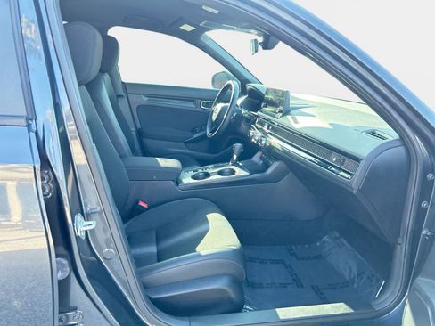 Used 2025 Honda Civic Sport image 14