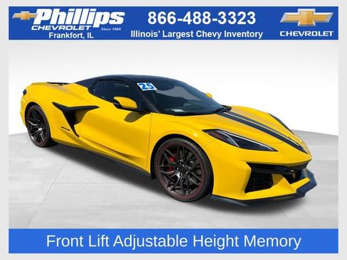 Used 2025 Chevrolet Corvette Z06 RWD image 1