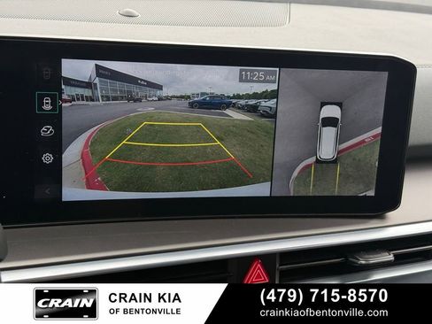 Certified 2025 Kia Sorento SX FWD image 17
