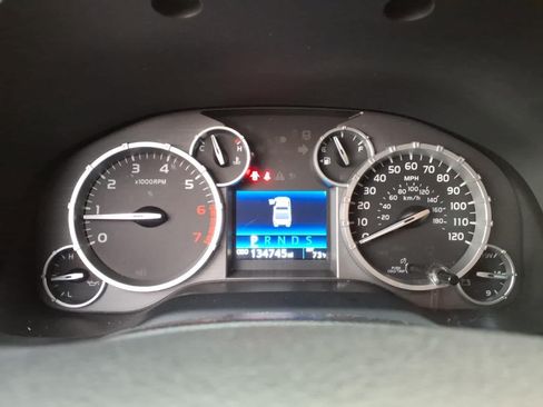 Used 2015 Toyota Tundra SR5 w/ SR5 Upgrade Package AWD/4WD image 21