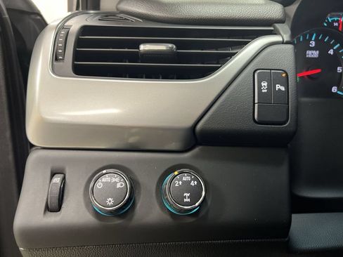 Used 2015 Chevrolet Tahoe LS AWD/4WD image 17