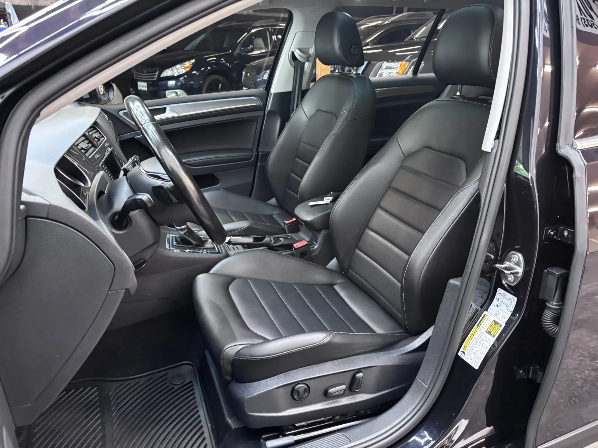 Used 2017 Volkswagen Golf Alltrack SEL AWD/4WD image 9