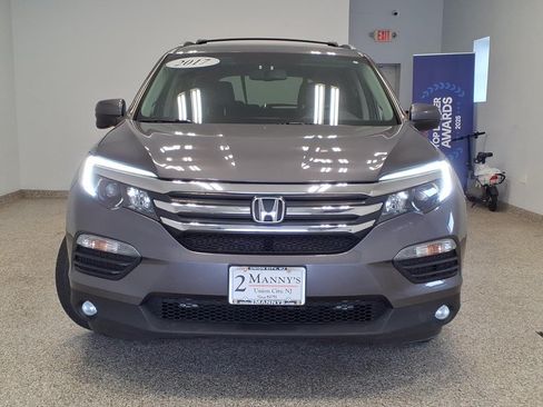 Used 2017 Honda Pilot EX-L image 2