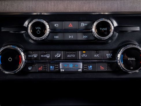 Used 2026 Ford F450 Platinum w/ Platinum Plus Package image 39