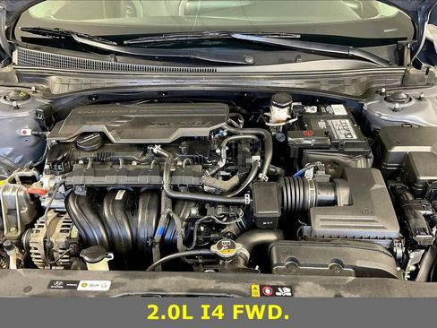 Used 2024 Hyundai Elantra Limited FWD image 29