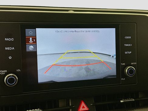 Used 2025 Kia Sportage LX image 22