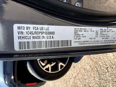 Used 2023 Jeep Wagoneer L Series III image 28