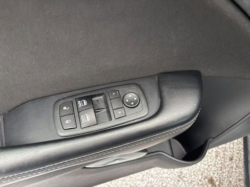 Used 2016 Dodge Challenger SXT w/ Super Sport Group (SS/T) image 14