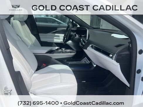 Used 2024 Cadillac Lyriq Sport image 7