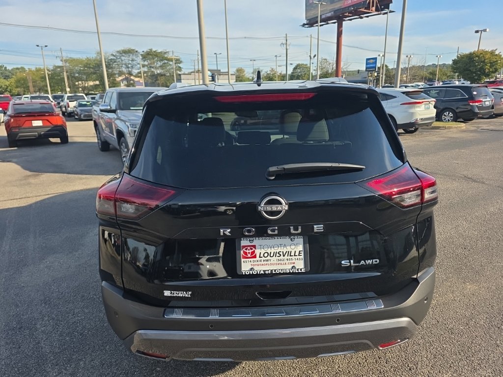 Used 2023 Nissan Rogue SL w/ SL Premium Package AWD/4WD image 5