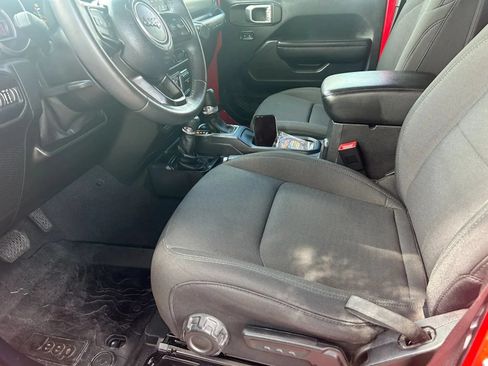 Used 2018 Jeep Wrangler Unlimited Sport S AWD/4WD image 12