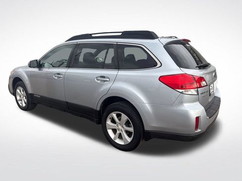 Used 2014 Subaru Outback 2.5i Premium AWD/4WD image 3