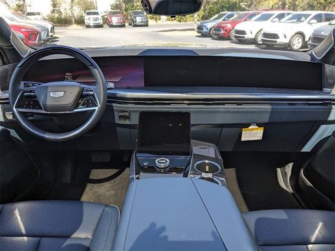 New 2025 Cadillac Escalade IQ Luxury 2 image 15