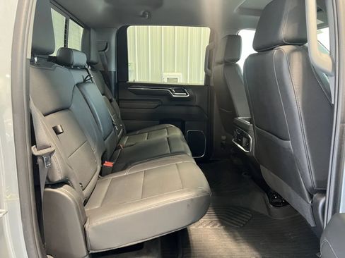 Used 2024 Chevrolet Silverado 2500 LTZ AWD/4WD image 28