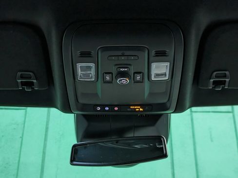 Used 2021 Cadillac Escalade ESV Luxury AWD/4WD image 29