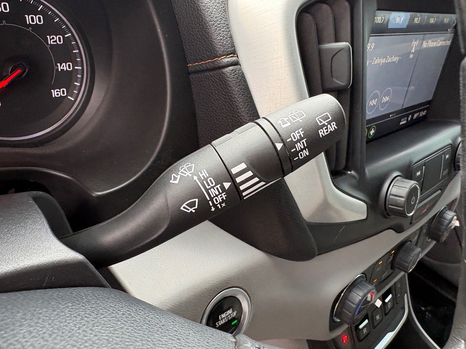 Used 2020 GMC Terrain SLT w/ Preferred Package FWD image 21