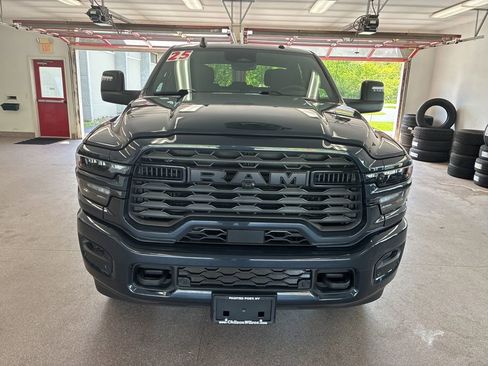 Used 2025 RAM 2500 Big Horn AWD/4WD image 2