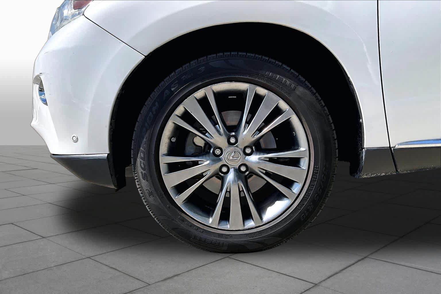Used 2013 Lexus RX 450h FWD w/ Navigation Pkg image 9