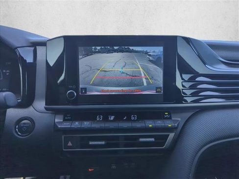 Certified 2025 Toyota Camry SE image 17