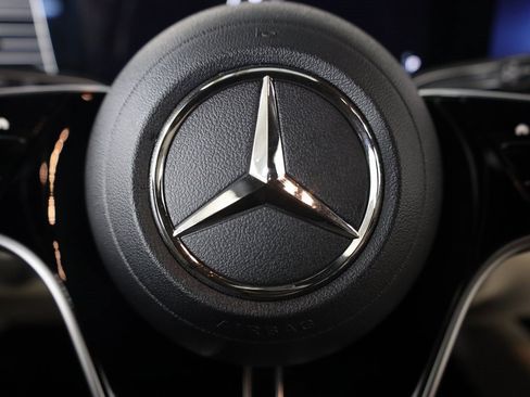 Used 2025 Mercedes-Benz GLE 350 4MATIC image 12