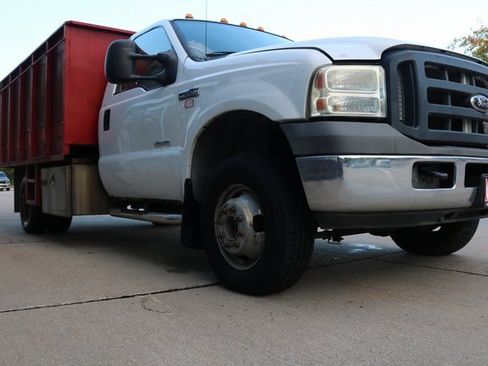 Used 2006 Ford F350 XL image 12