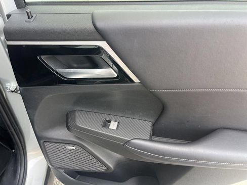 Used 2025 Mitsubishi Outlander SE FWD image 26