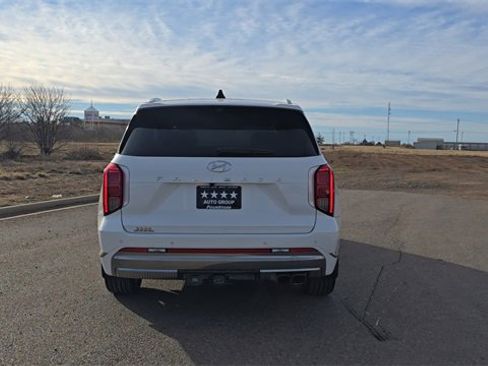 Used 2024 Hyundai Palisade Calligraphy image 7