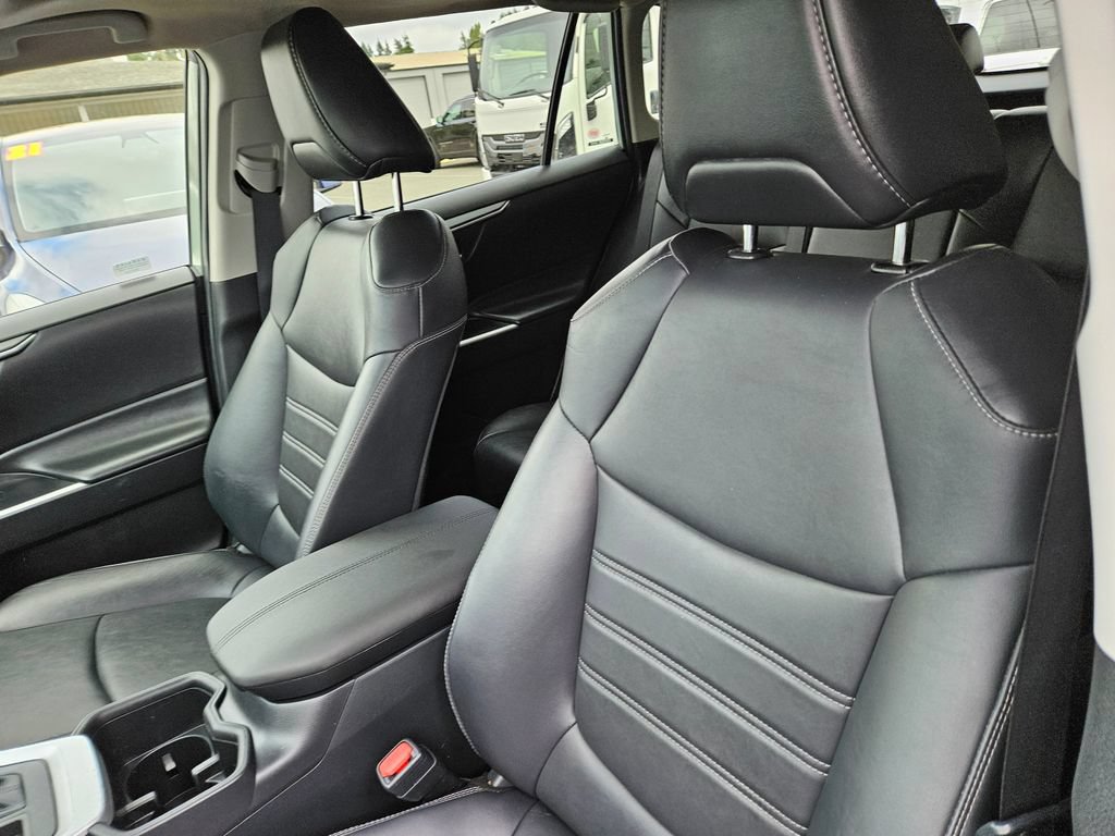 Used 2022 Toyota RAV4 XLE Premium FWD image 20