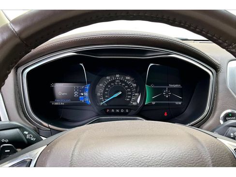 Used 2017 Ford Fusion Platinum FWD image 23