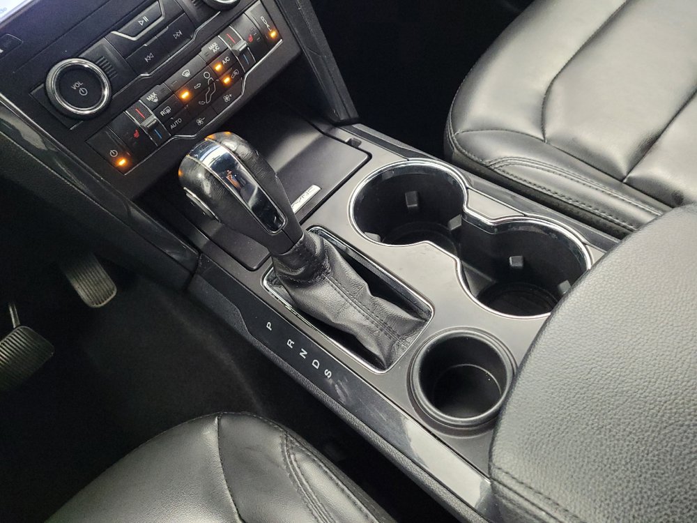 Used 2019 Ford Explorer XLT w/ Equipment Group 202A FWD image 26