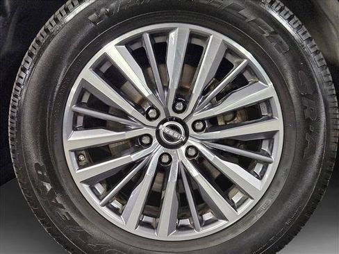 Used 2022 Nissan Armada SL w/ Captain's Chairs Package RWD image 24